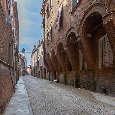 Central Ferrara Apartment Exteriör bild